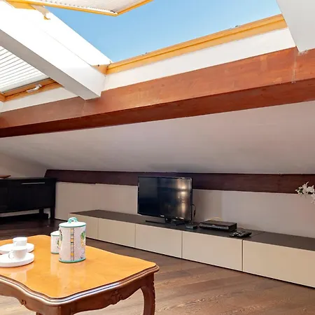 Windrose Parrot' S Nest Apartamento Livorno